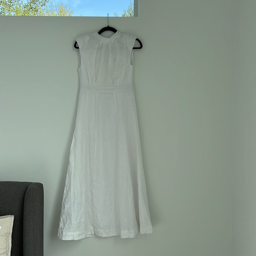 Beautiful Dishh dress brand new! Never worn with tags. US size 2